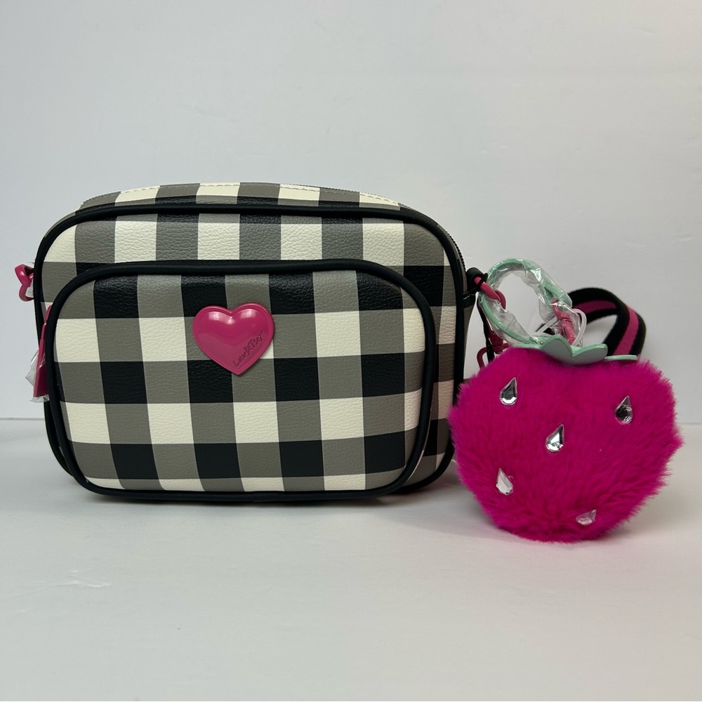 New Betsey Johnson Checkered Crossbody Bag with Pink Heart and Strawberry Charm - Picture 1 of 8